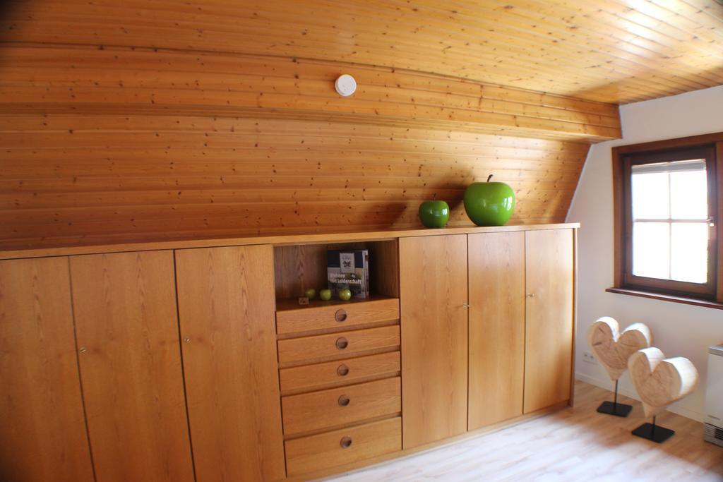 Ferienwohnung Herds Eintracht Baden-Baden Habitación foto